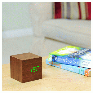 Gingko - Cube Click Clock Walnoot