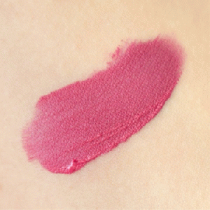 Meet Matt(e) Hughes Liquid Lipstick - Sentimental